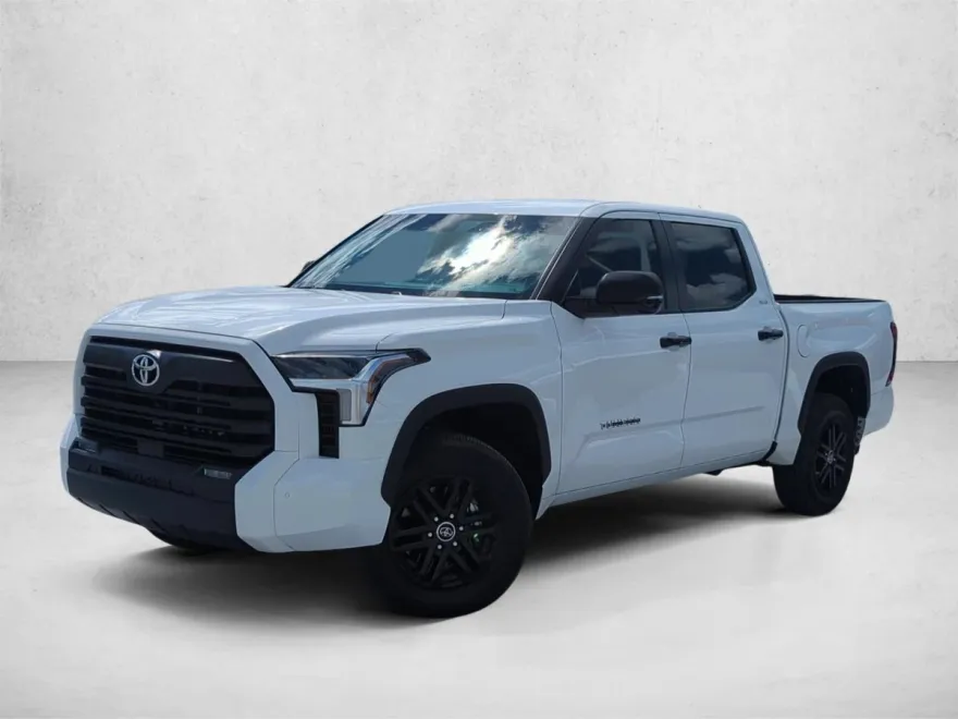 2024 Toyota Tundra SR5 photo 1