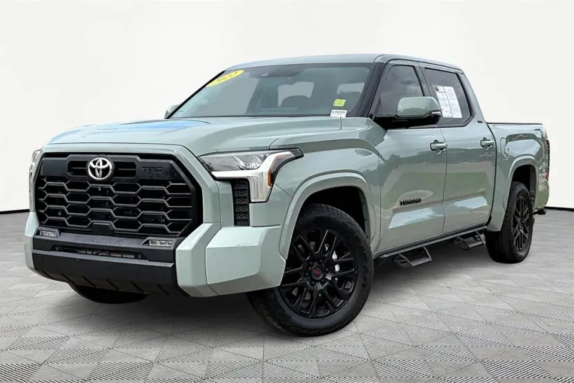 2022 Toyota Tundra SR5 photo 1
