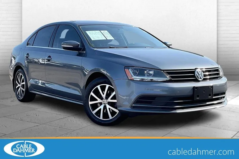 2017 Volkswagen Jetta 1.4T SE photo 1