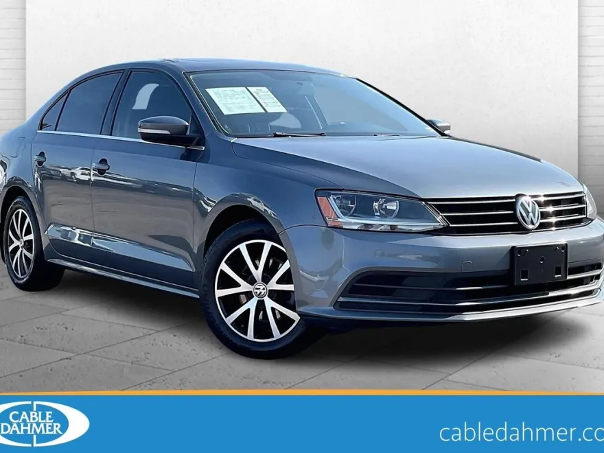 2017 Volkswagen Jetta 1.4T SE photo 1