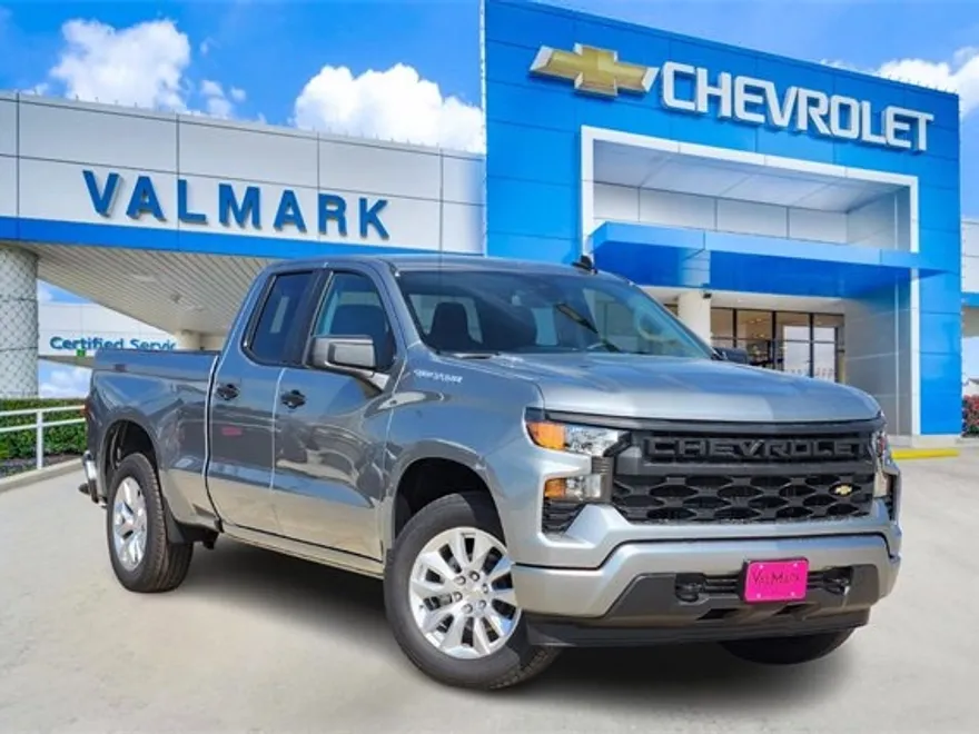 2026 Chevrolet Silverado 1500 Custom photo 1