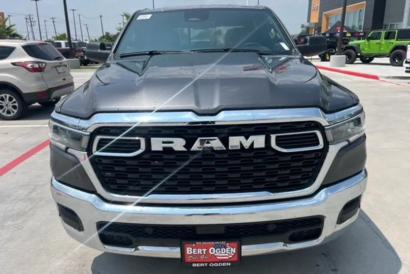 2025 Ram 1500 Tradesman photo 1