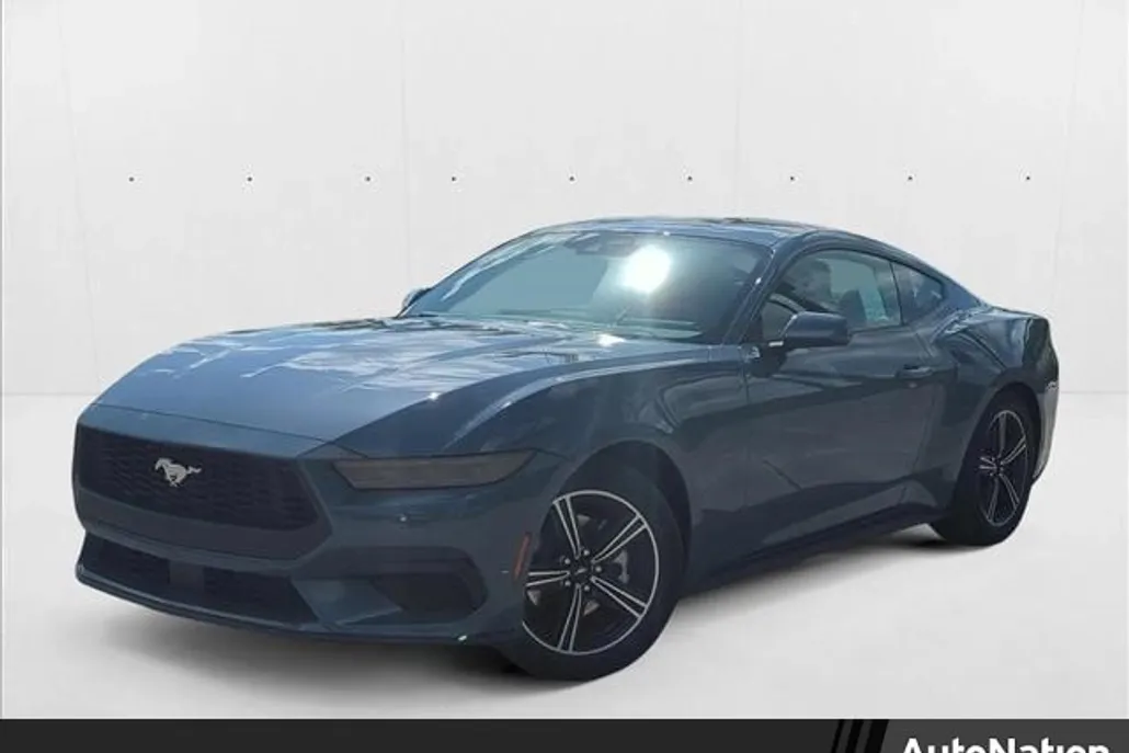 2025 Ford Mustang EcoBoost photo 1