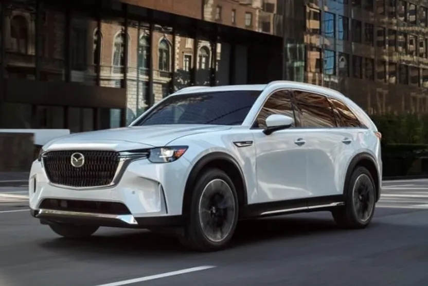 2024 Mazda CX-90 Premium photo 1
