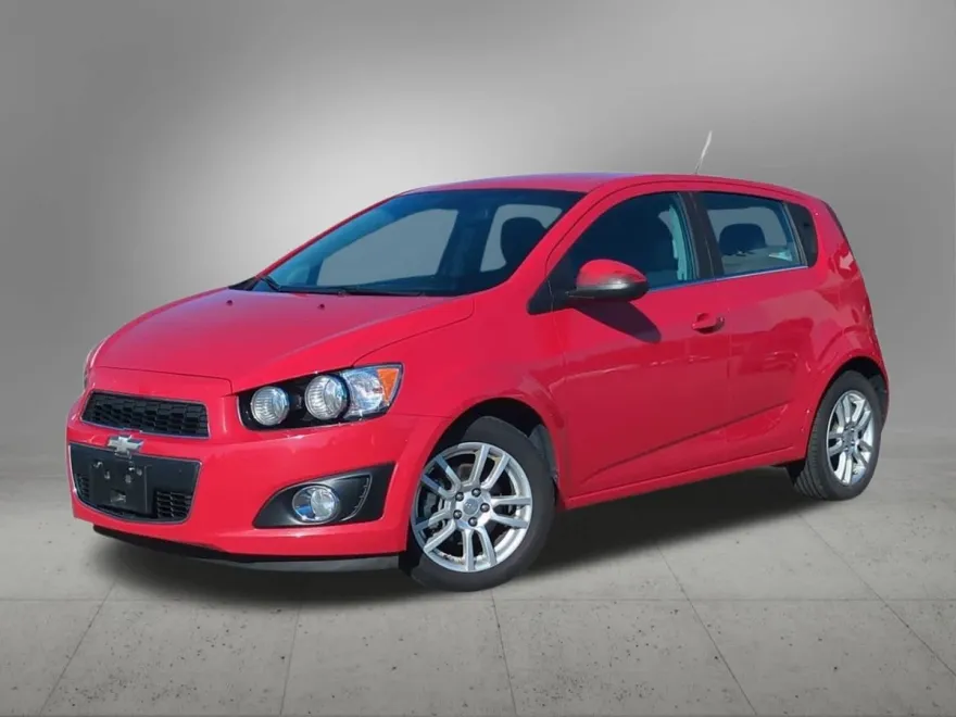 2013 Chevrolet Sonic LT photo 1