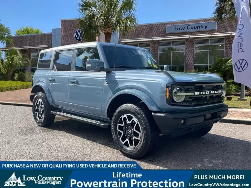 2024 Ford Bronco Outer Banks photo 1