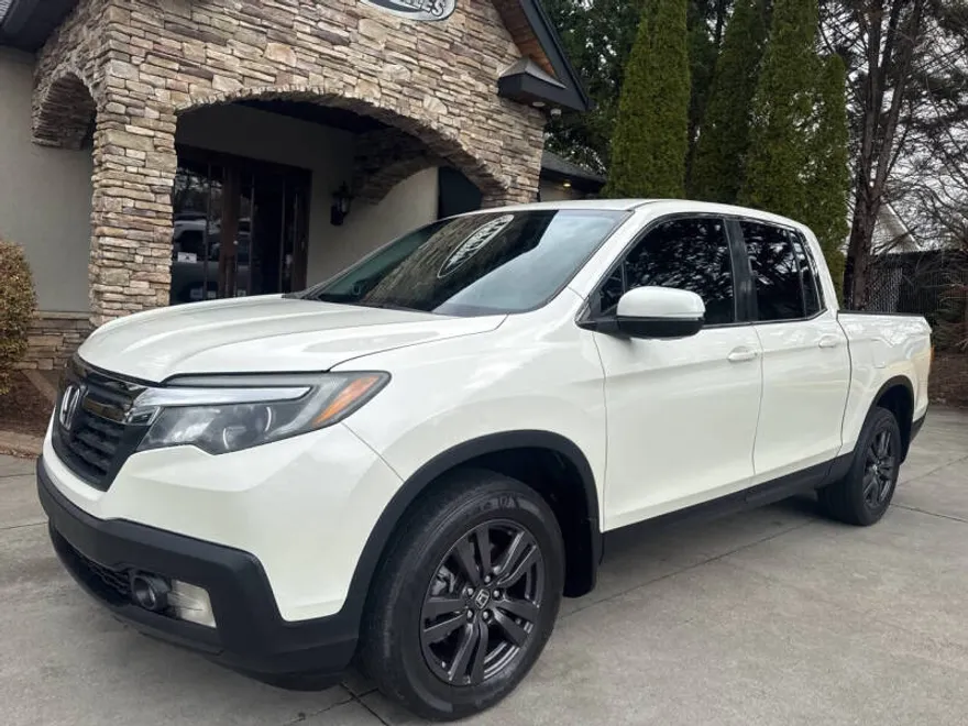 2019 Honda Ridgeline RTL-T photo 1