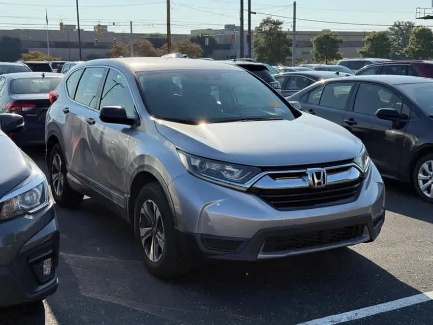 2017 Honda CR-V LX photo 1