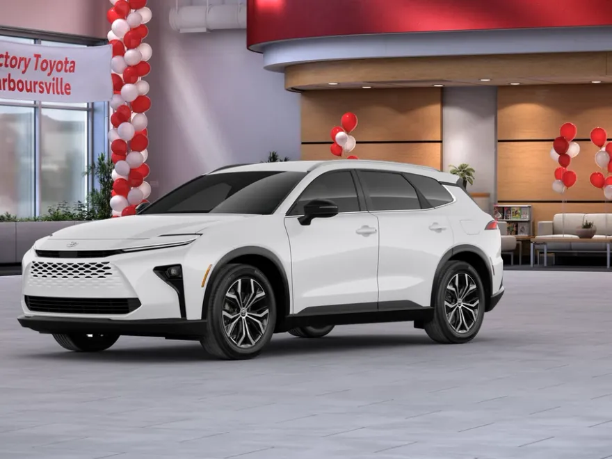 2025 Toyota Crown Signia XLE photo 1