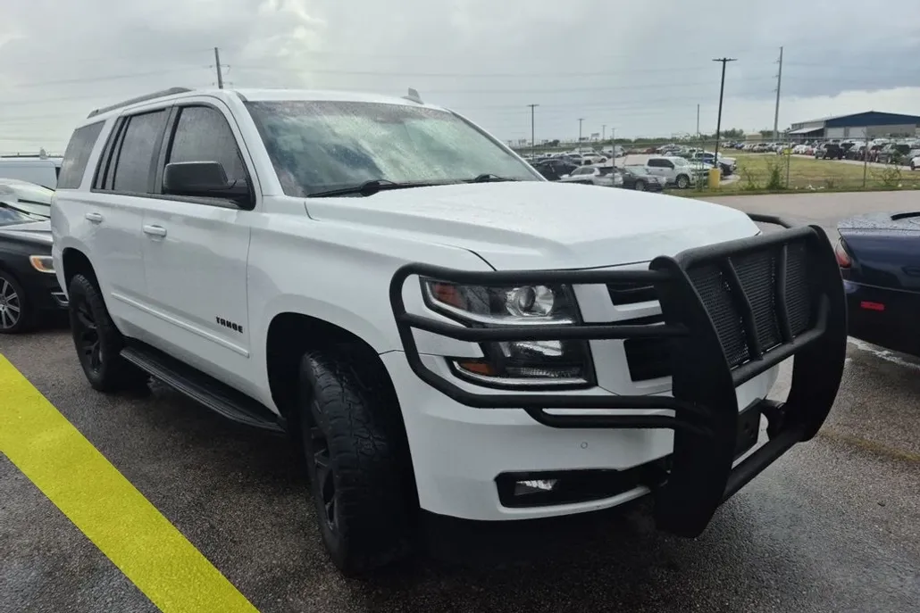 2018 Chevrolet Tahoe Premier photo 1