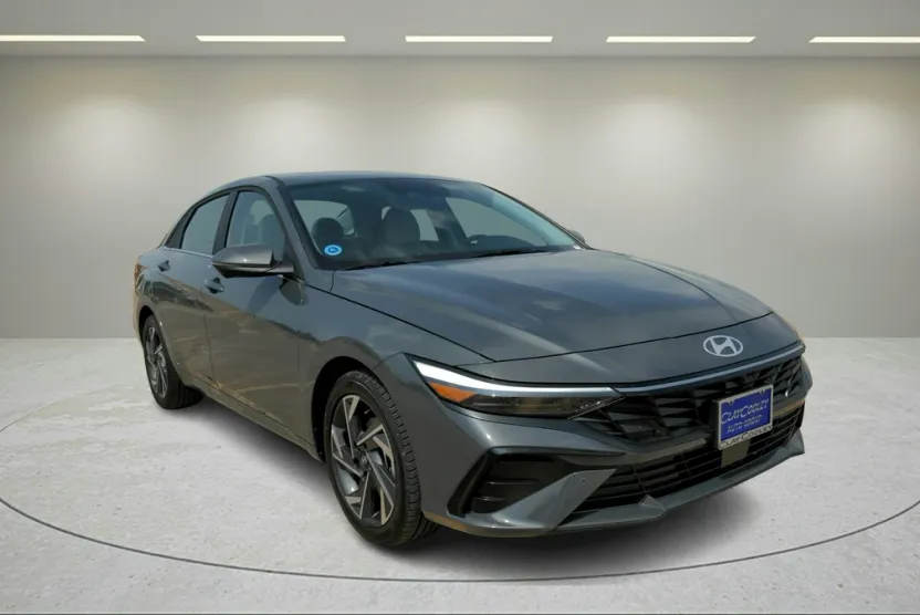 2025 Hyundai Elantra Hybrid Limited photo 1