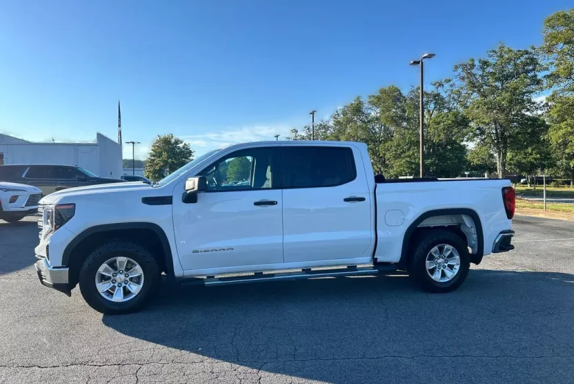 2022 Gmc Sierra Pro photo 1
