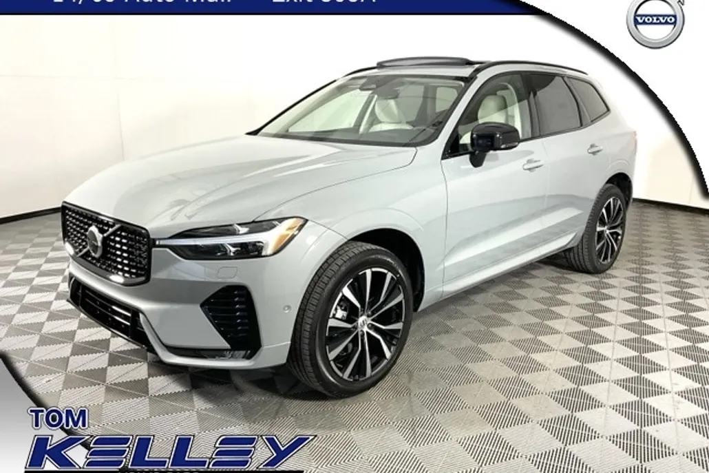 2025 Volvo XC60 B5 Plus photo 1