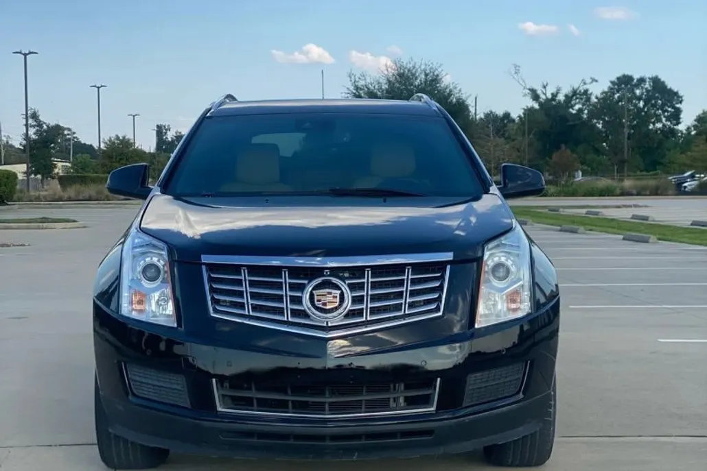 2015 Cadillac SRX Luxury photo 1