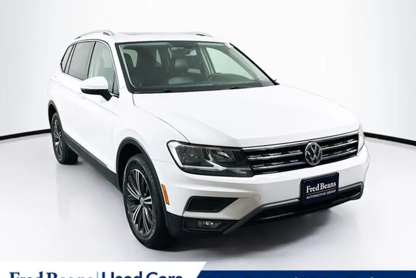 2019 Volkswagen Tiguan SEL photo 1