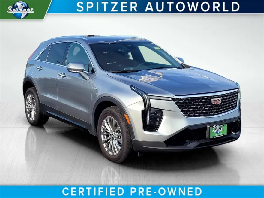 2024 Cadillac XT4 Premium Luxury photo 1