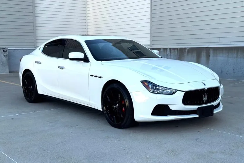 2016 Maserati Ghibli Base photo 1