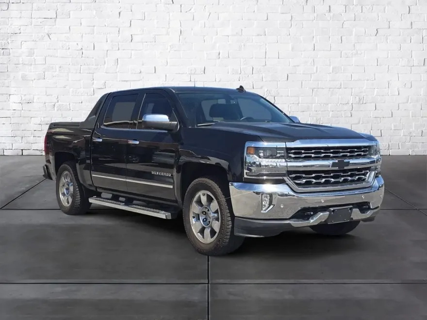 2017 Chevrolet Silverado 1500 LTZ photo 1