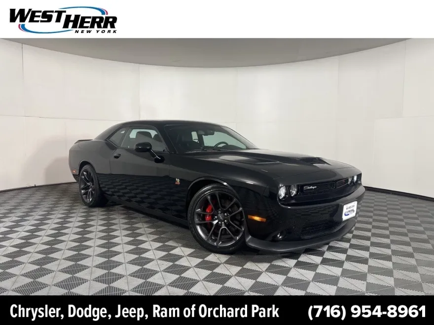 2022 Dodge Challenger R/T Scat Pack photo 1
