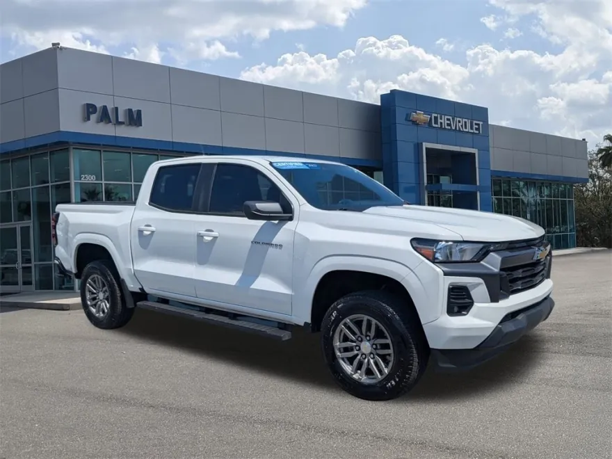 2023 Chevrolet Colorado LT photo 1