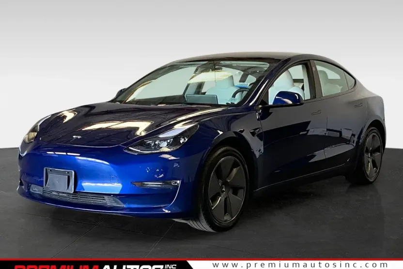 2023 Tesla Model 3 photo 1