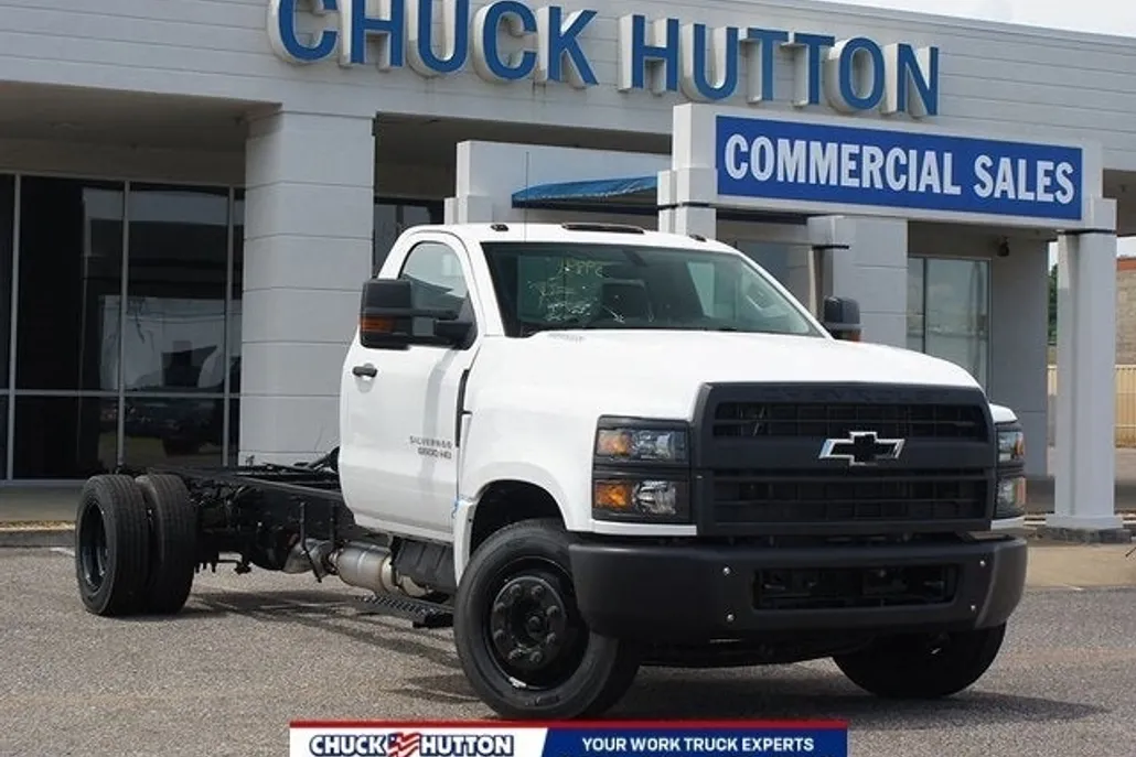 2024 Chevrolet Silverado 5500HD Work Truck photo 1