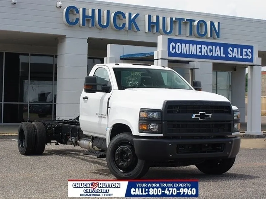 2024 Chevrolet Silverado 5500HD Work Truck photo 1