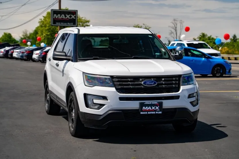 2017 Ford Explorer photo 1