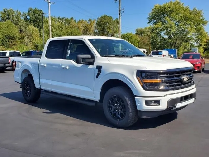 2025 Ford F-150 XLT photo 1
