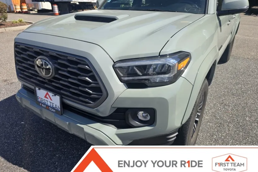 2022 Toyota Tacoma SR5 photo 1