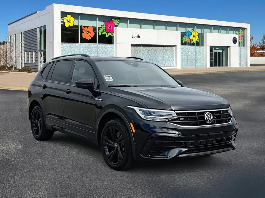 2024 Volkswagen Tiguan SE R-Line Black photo 1