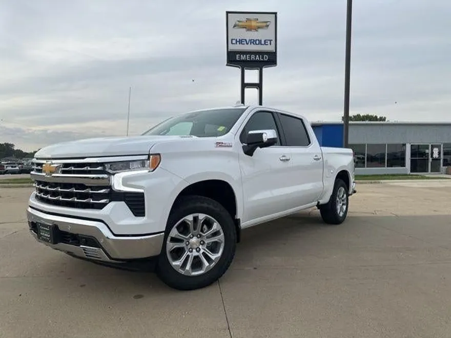 2026 Chevrolet Silverado 1500 LTZ photo 1
