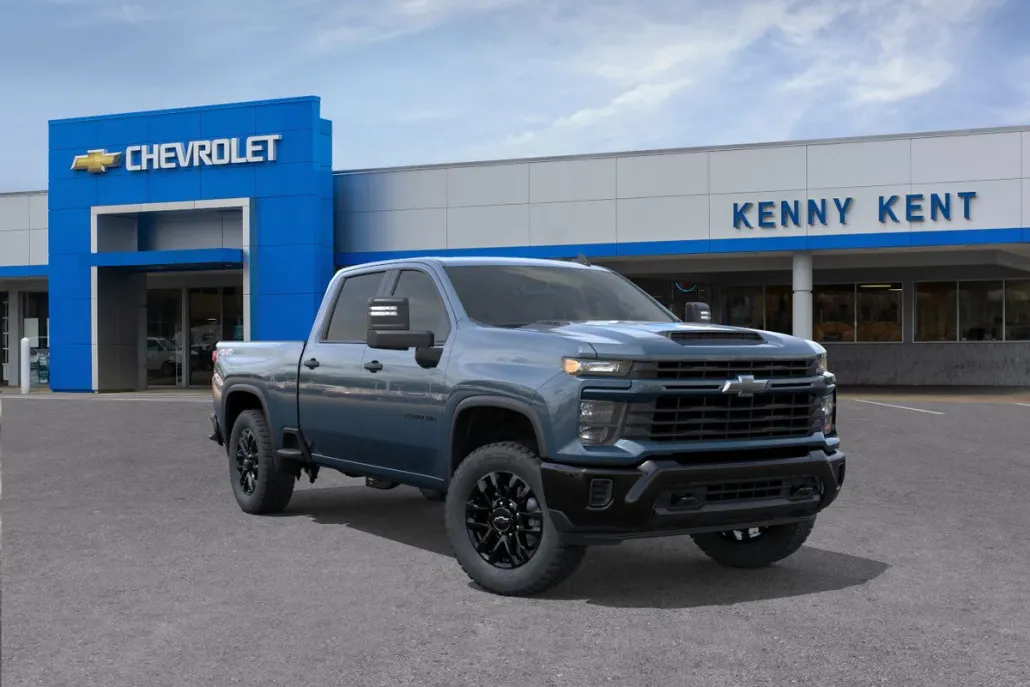 2026 Chevrolet Silverado 2500HD Custom photo 1