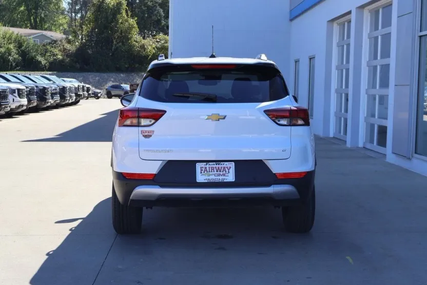 2026 Chevrolet Trailblazer LT photo 1