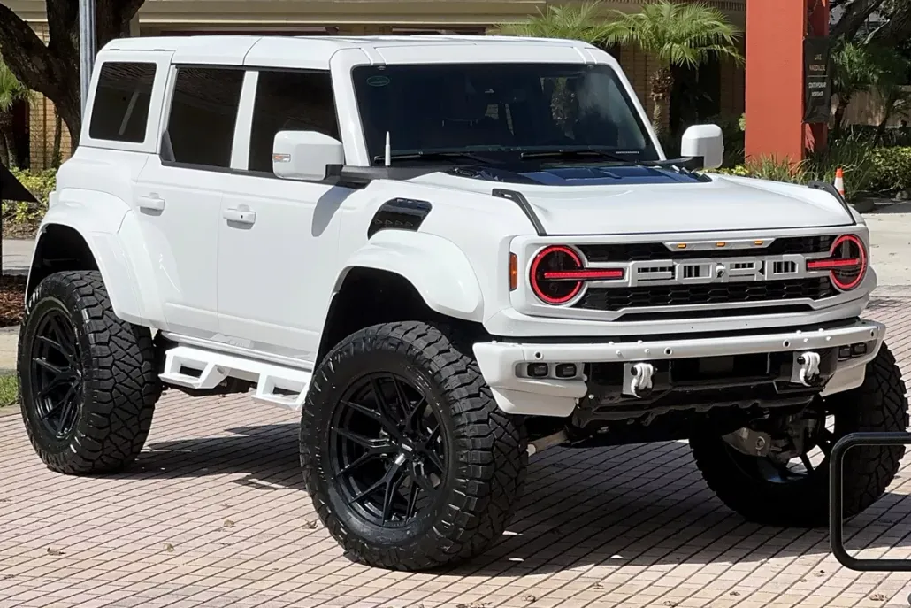 2024 Ford Bronco Raptor photo 1