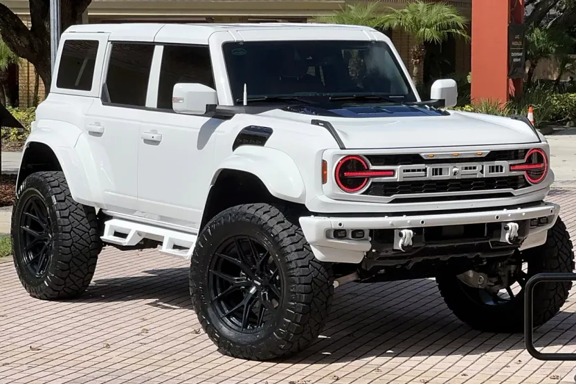 2024 Ford Bronco Raptor photo 1