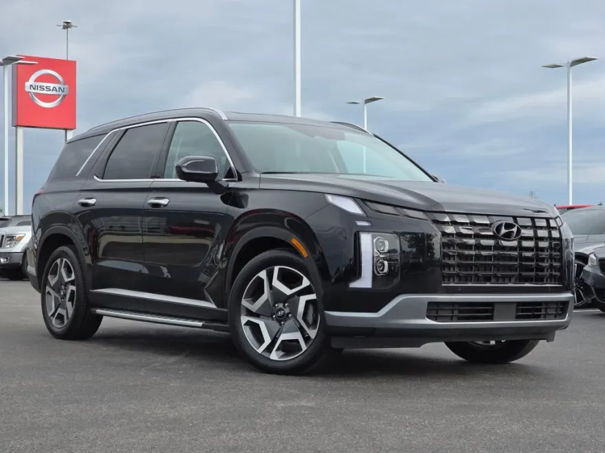 2025 Hyundai Palisade SEL photo 1