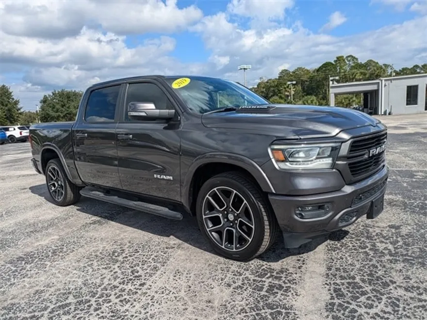 2019 Ram 1500 Laramie photo 1