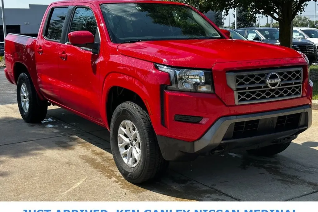 2024 Nissan Frontier Crew Cab SV photo 1