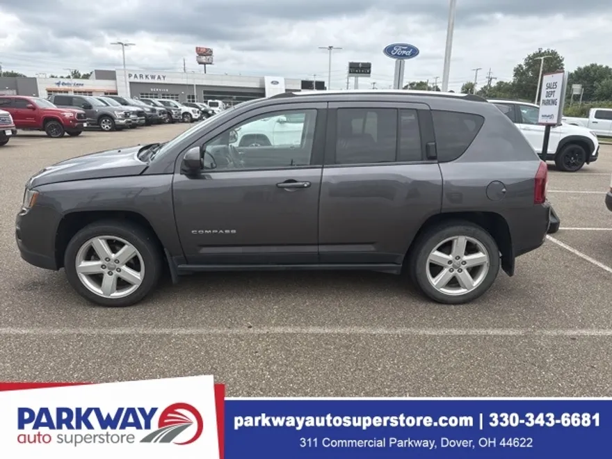 2014 Jeep Compass Latitude photo 1