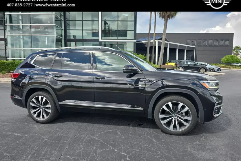 2022 Volkswagen Atlas V6 SEL Premium R-Line photo 1