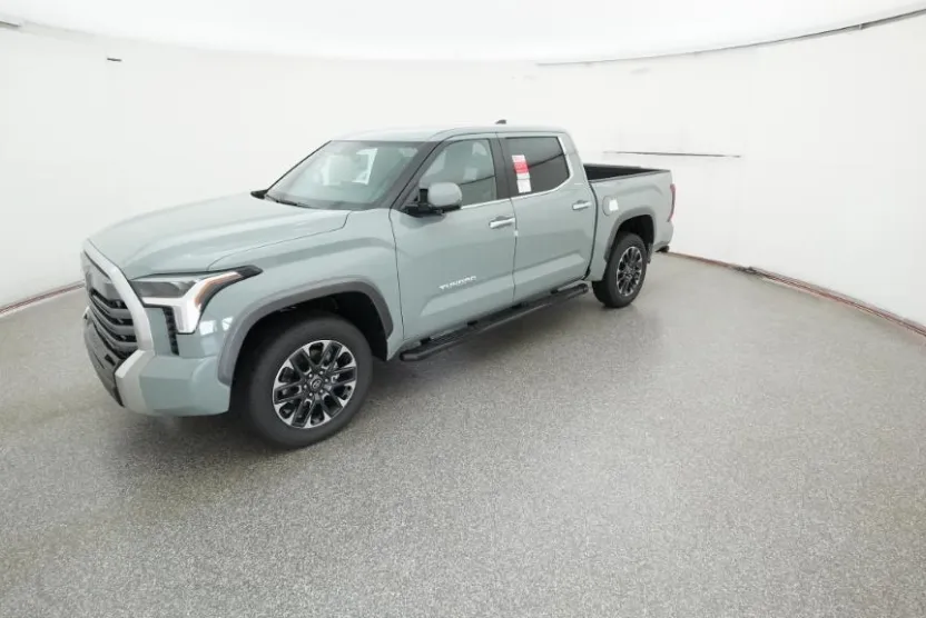 2025 Toyota Tundra Limited CrewMax photo 1