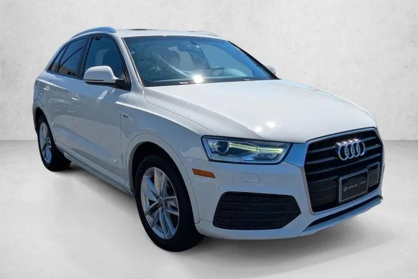 2018 Audi Q3 Premium photo 1