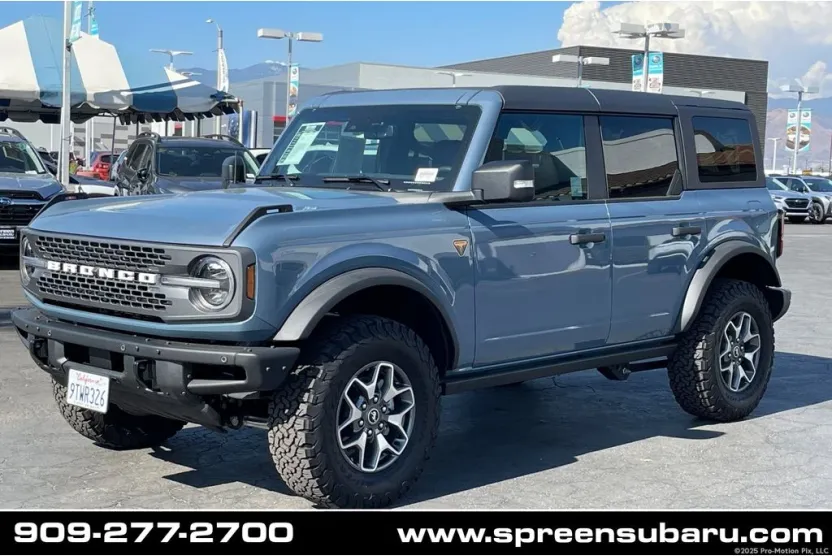 2024 Ford Bronco Badlands photo 1