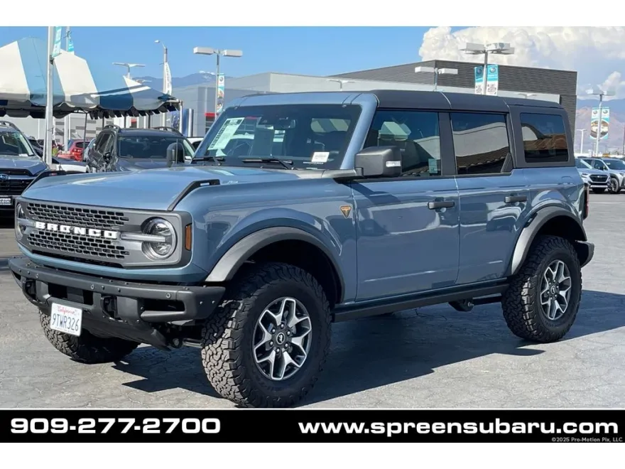2024 Ford Bronco Badlands photo 1