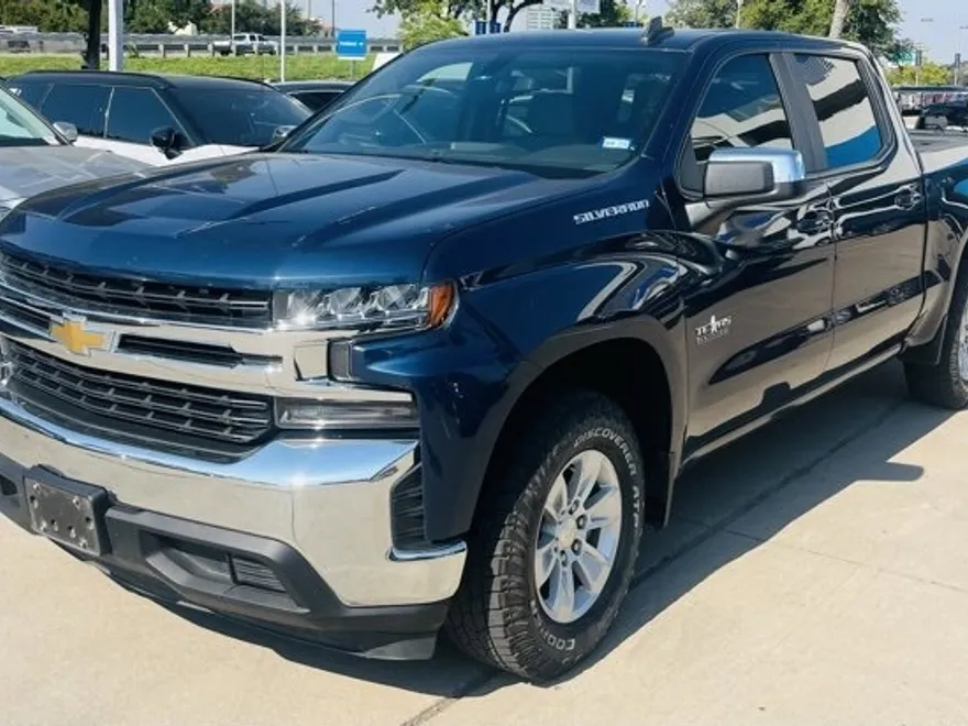 2020 Chevrolet Silverado 1500 LT Texas Edition photo 1