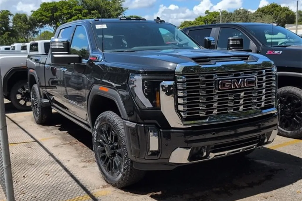 2025 Gmc Sierra 2500 HD Denali photo 1
