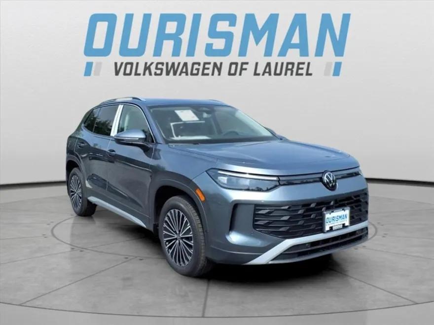 2025 Volkswagen Tiguan S photo 1
