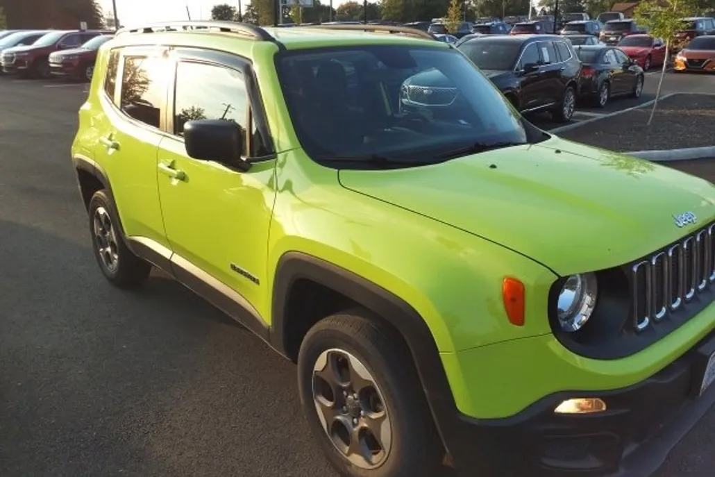2017 Jeep Renegade Sport photo 1