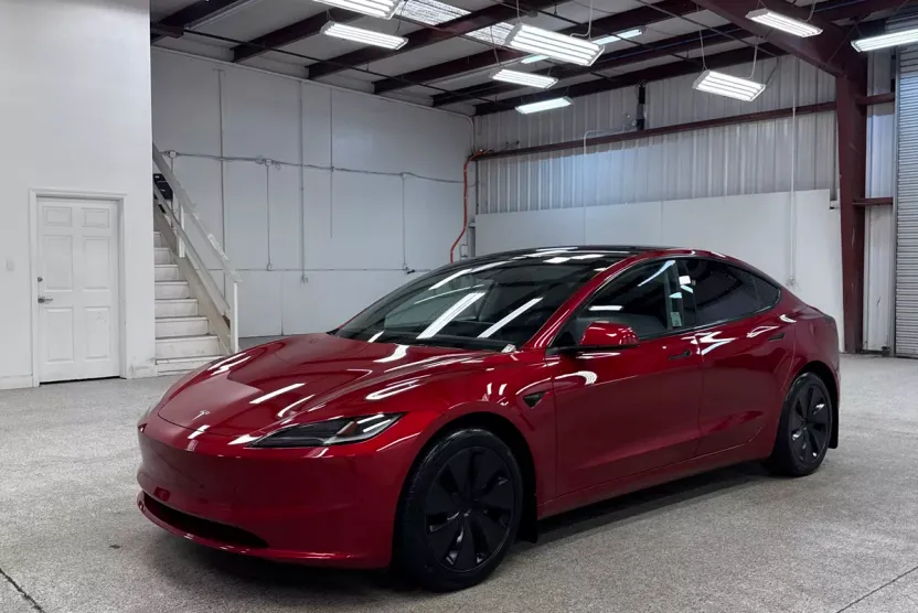 2024 Tesla Model 3 Long Range photo 1
